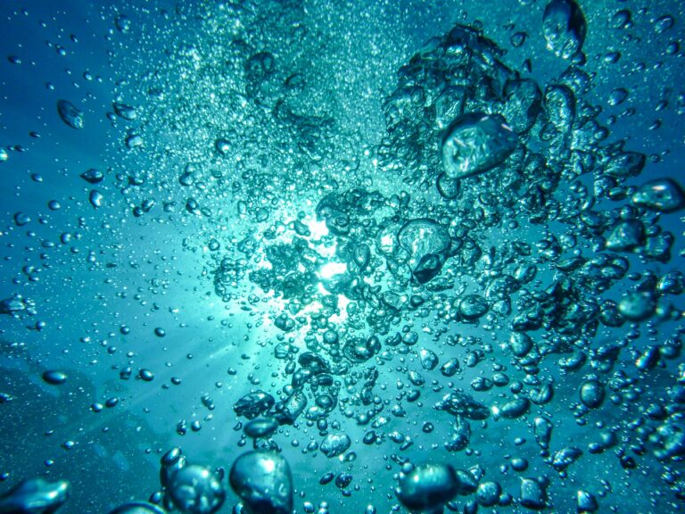 water, bubbles, underwater, swimming, diving